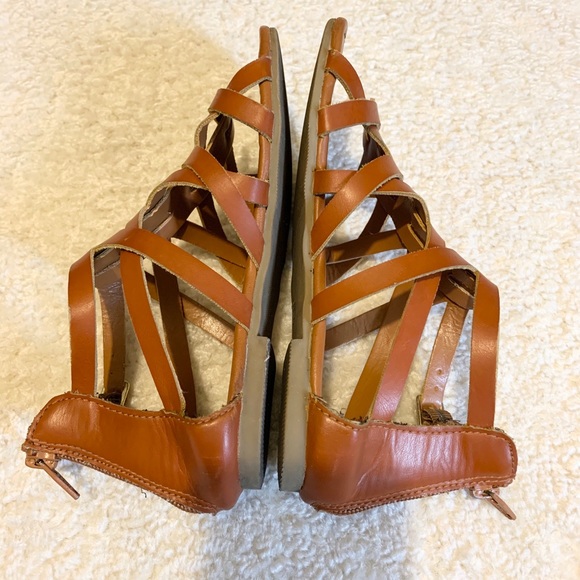 Gently used Girls Gladiator sandals - Picture 6 of 8